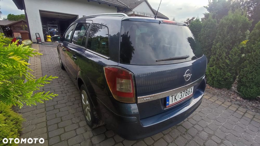 Opel Astra 1.7 CDTI DPF (119g) Edition - 8