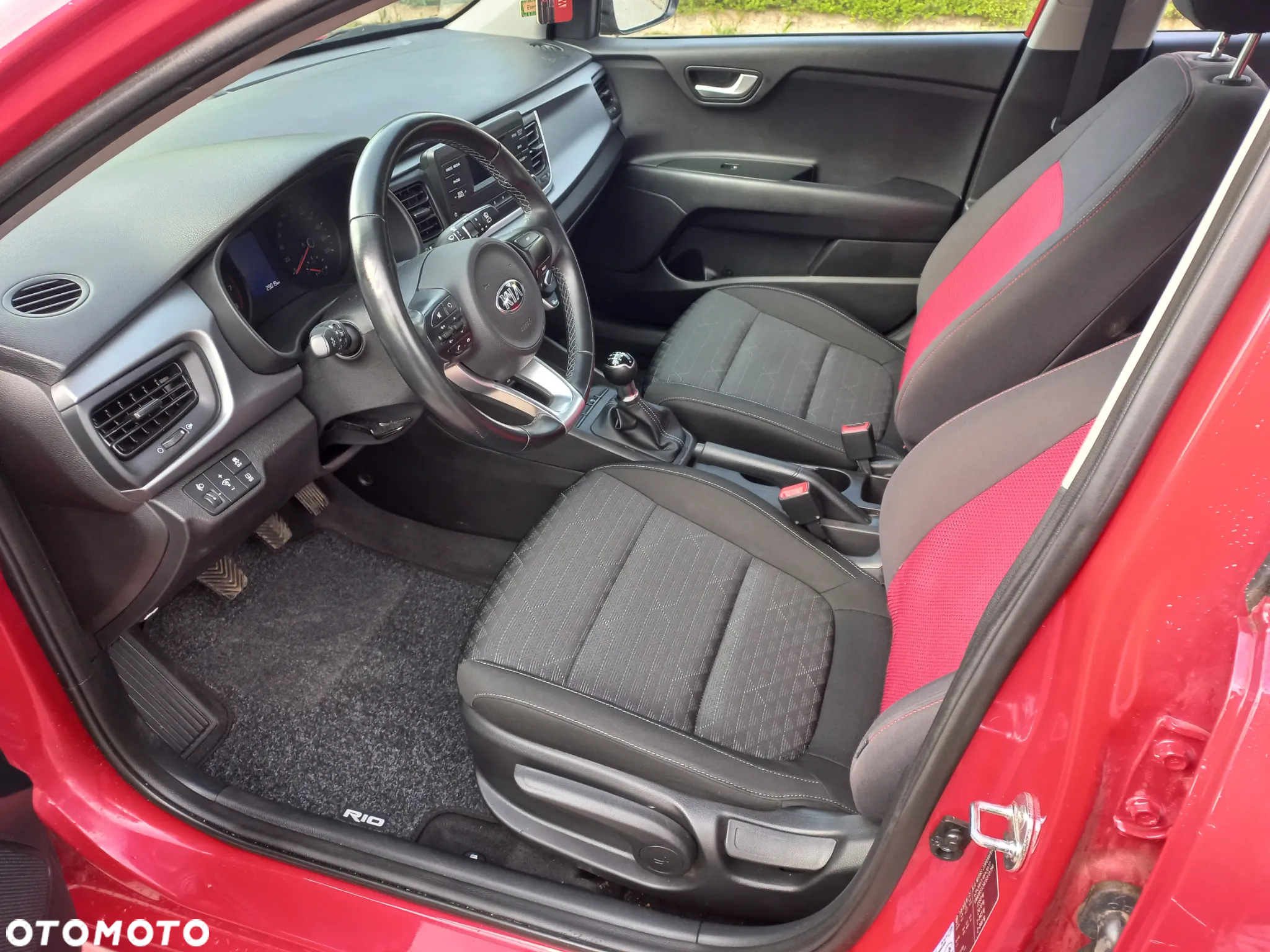 Kia Rio - 17