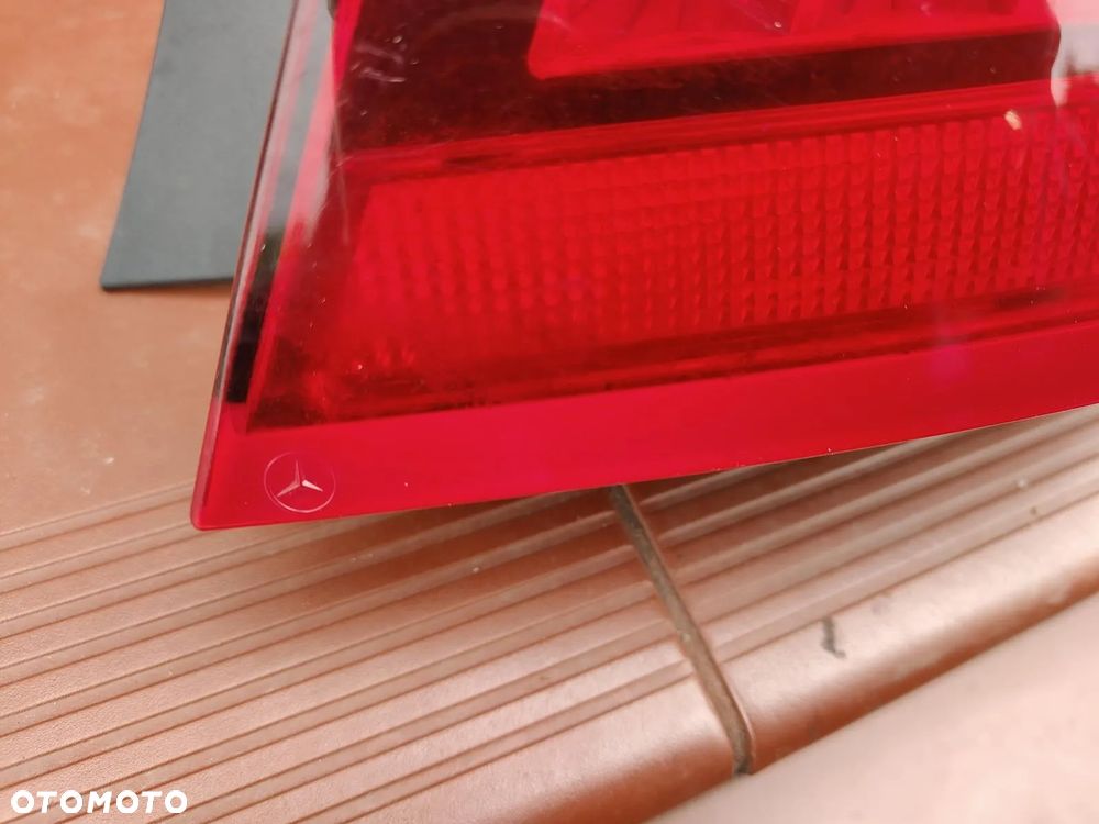 MERCEDES W212 Sedan Lampa Tylna Prawa Led Tył - 5