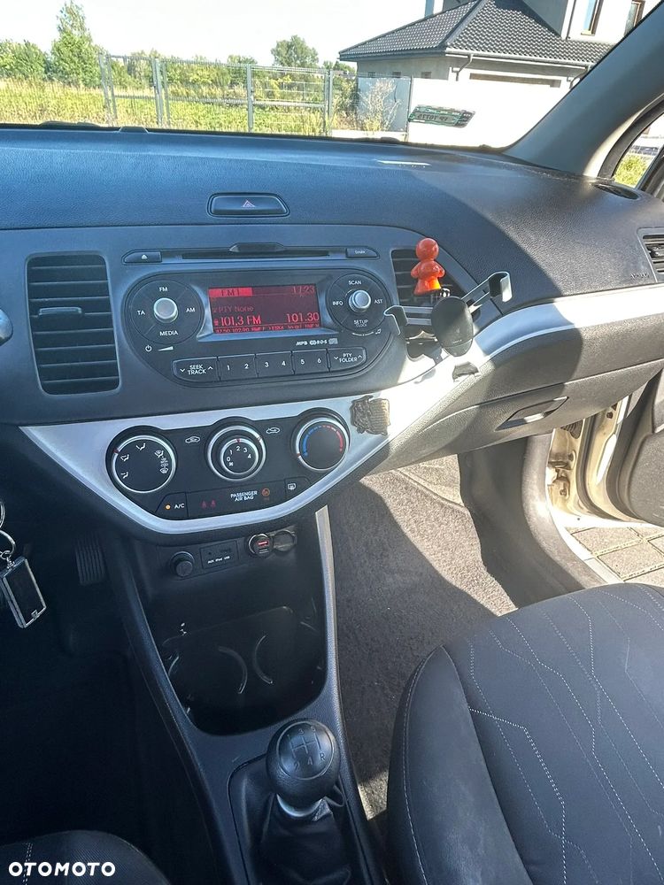 Kia Picanto 1.0 L - 15