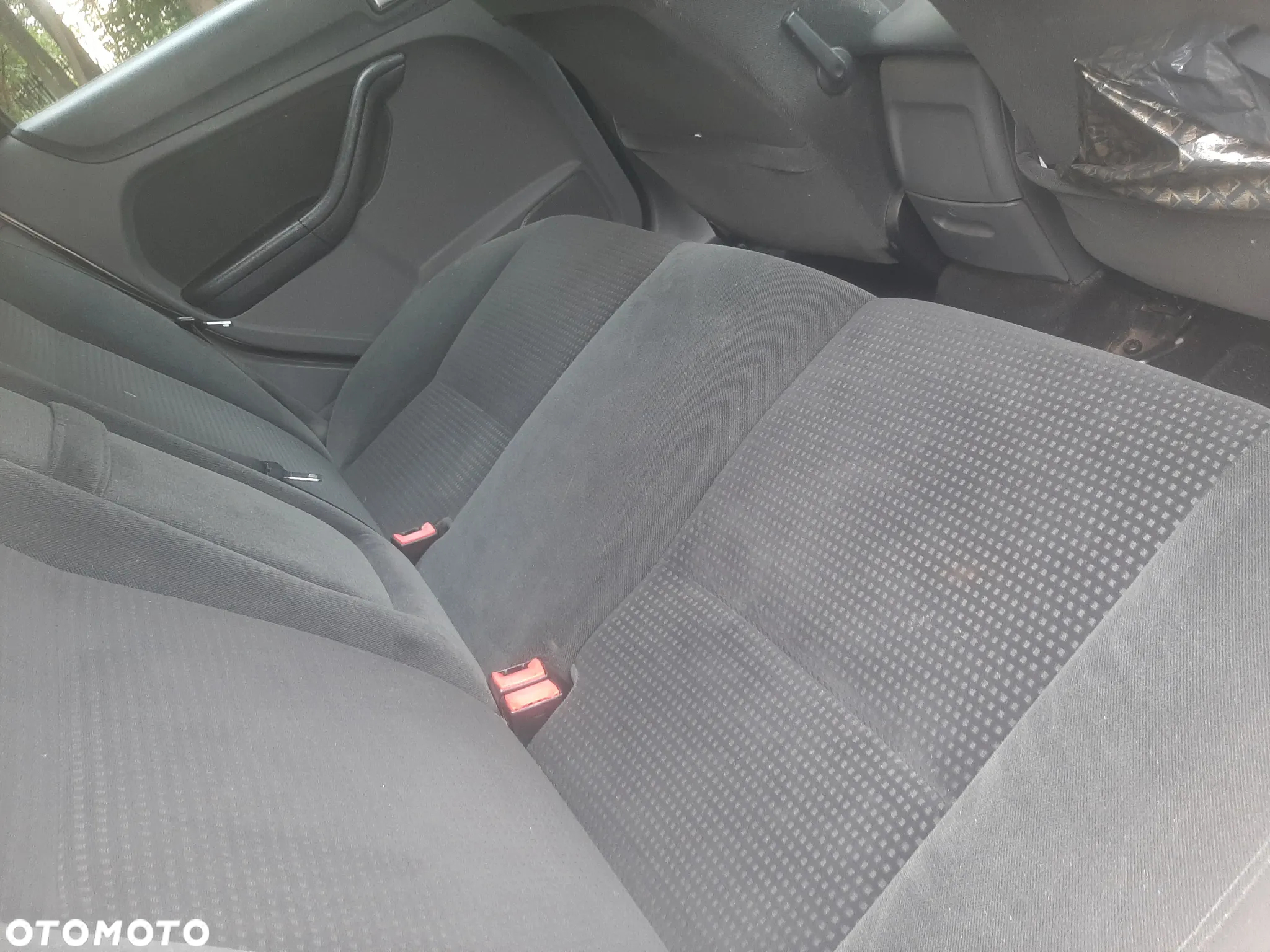 Ford Focus 2.0 16V Ghia - 21