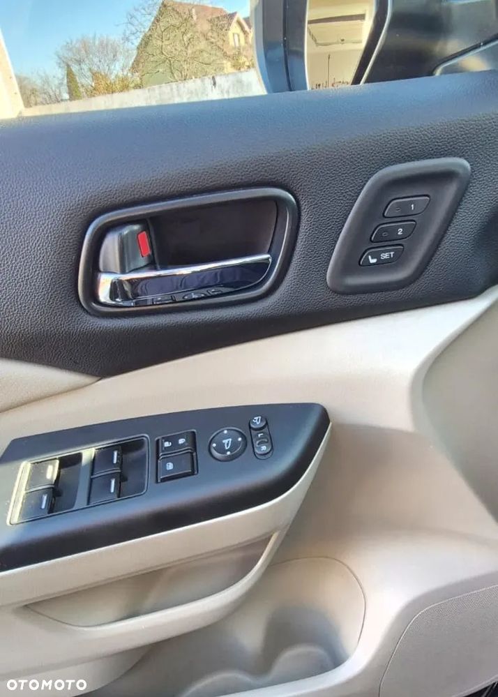 Honda CR-V 2.0i-VTEC 4WD Automatik Executive - 21