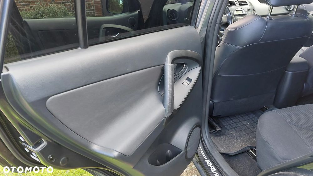 Toyota RAV4 2.0 VVT-i Luna - 10