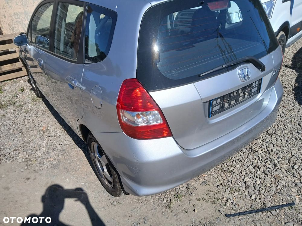 honda jazz II NH623M fotel fotele kanapa deska kokpit podsufitka boczek boczki klamka podłokietnik - 2