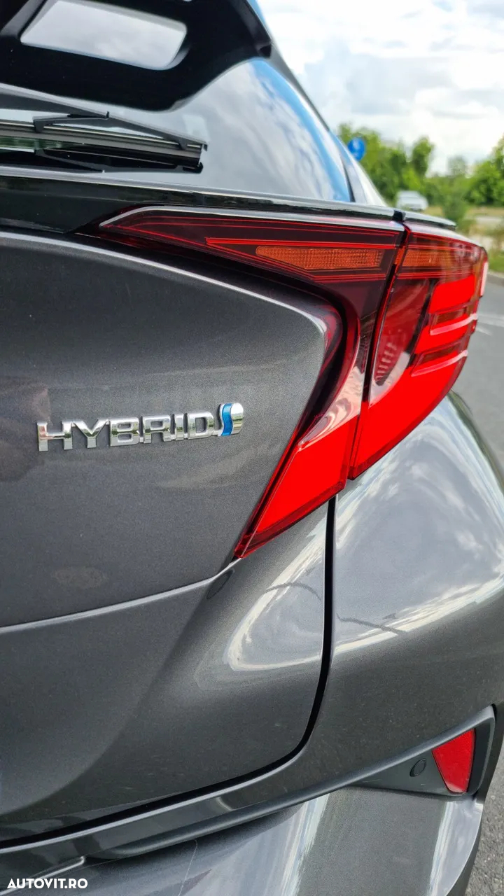 Toyota C-HR 2.0 Hybrid Team Deutschland - 22