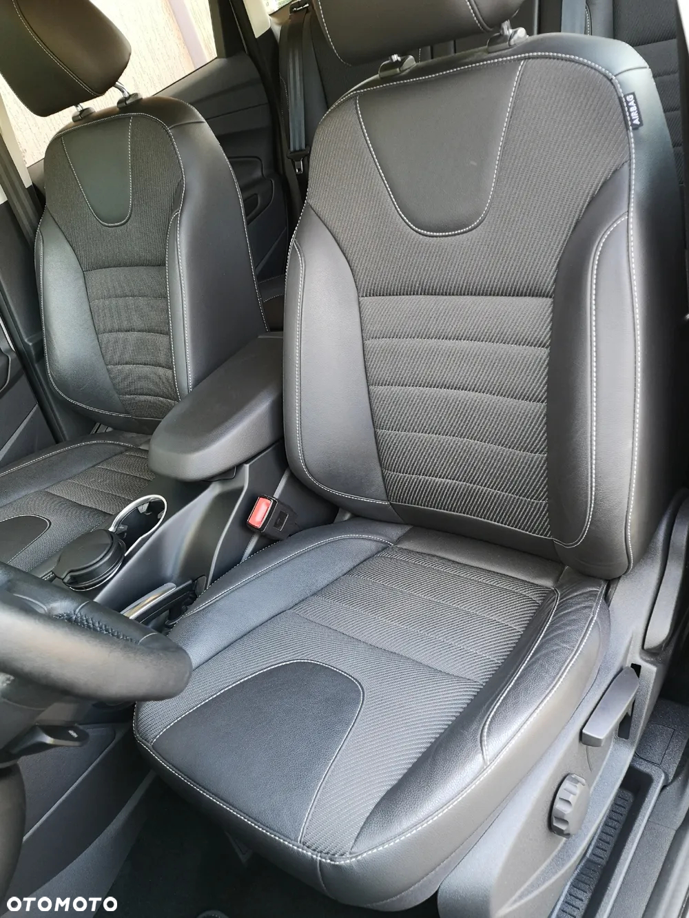 Ford Kuga 2.0 TDCi 4WD Titanium - 29