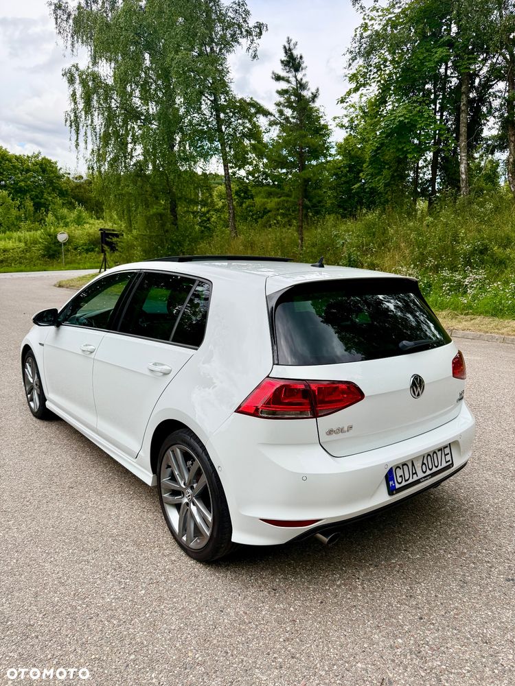 Volkswagen Golf - 10