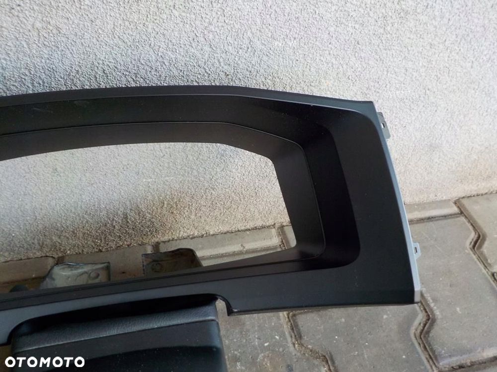VW T6 PLASTIK RAMKA LICZNIKA OSŁONA STACYJKI - 4