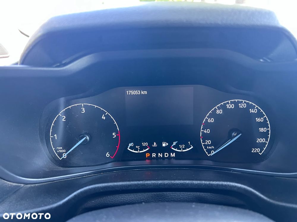 Ford Tourneo Connect Grand - 9