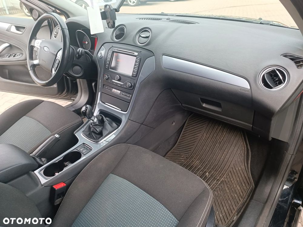 Ford Mondeo 2.0 TDCI Trend - 15