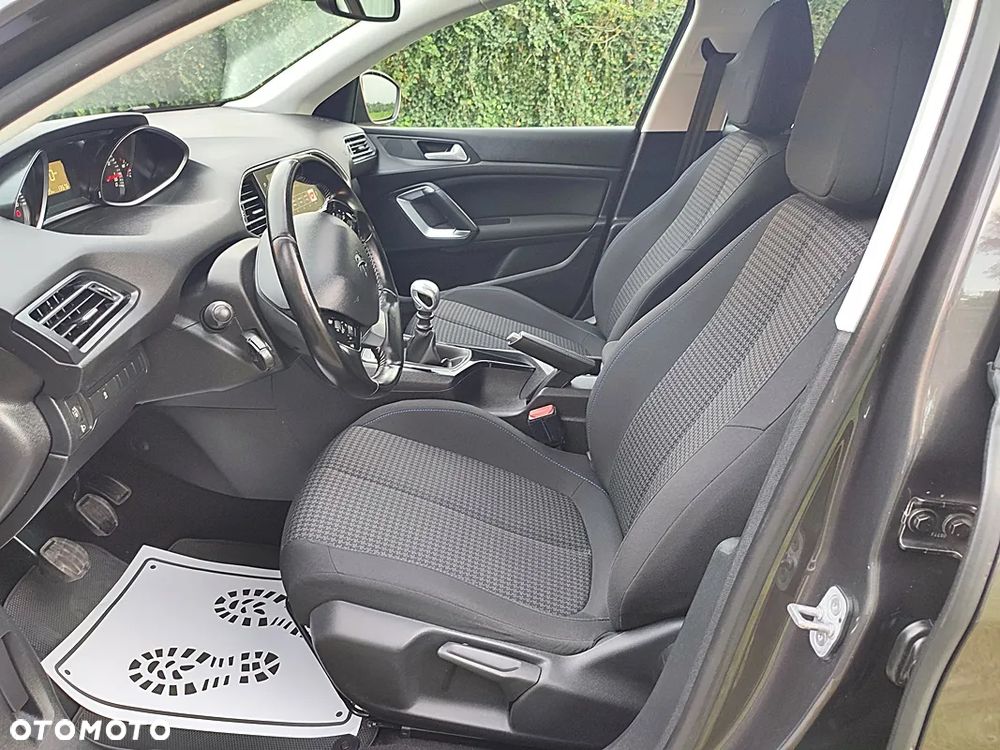 Peugeot 308 SW PureTech 110 Stop & Start Style - 9