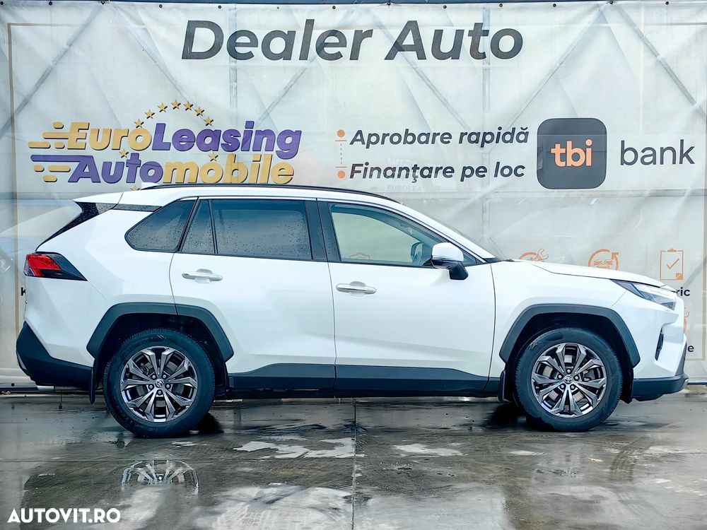 Toyota RAV4 2.0P CVT AWD Luxury - 11