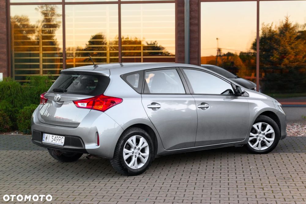 Toyota Auris 1.33 VVT-i Life+ - 11