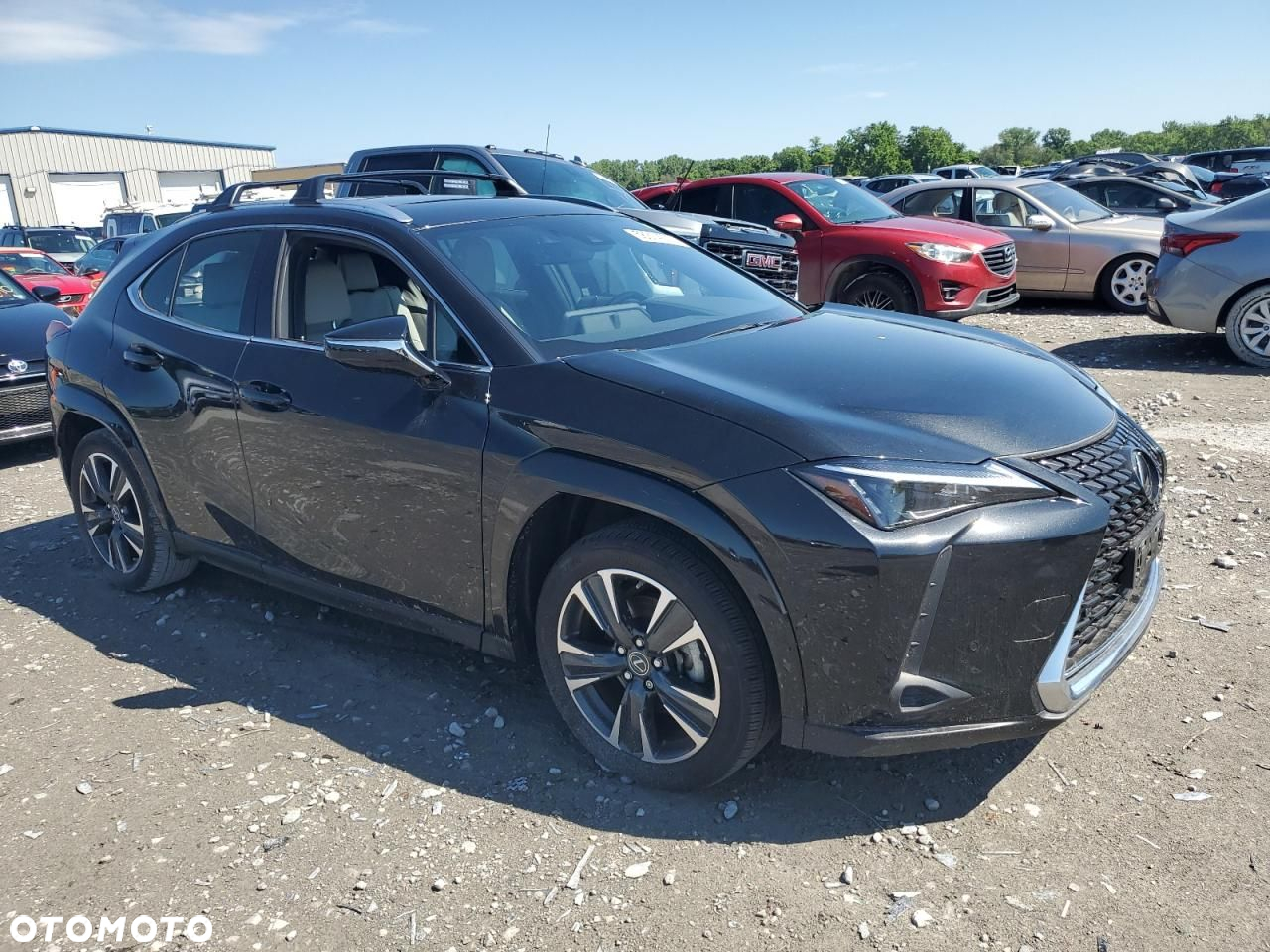 Lexus UX - 4