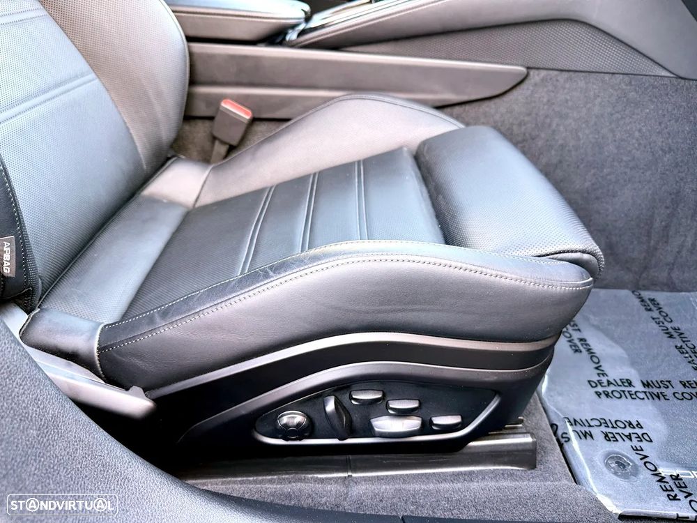 Porsche Panamera 4 E-Hybrid - 39