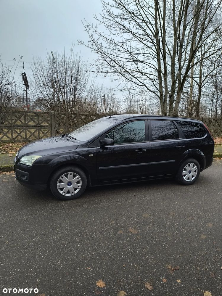 Ford Focus 1.8 FF Ambiente - 7