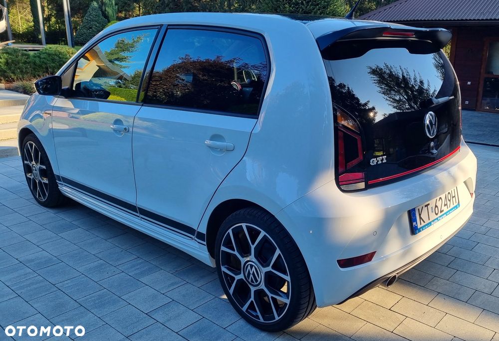 Volkswagen up! GTI - 11