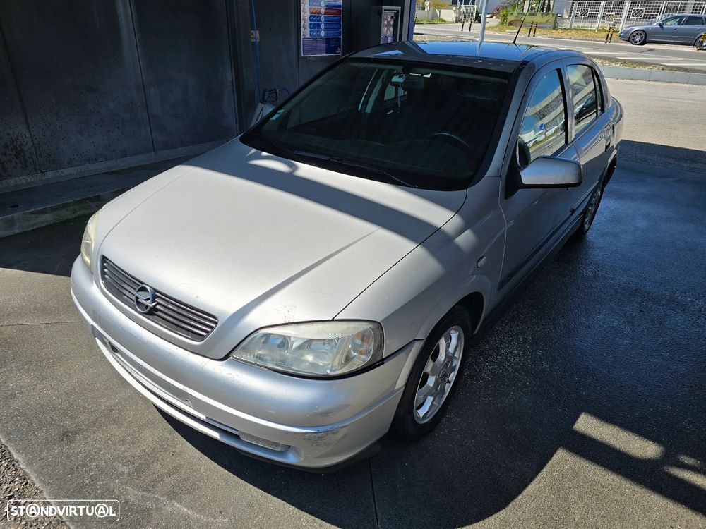 Opel Astra 1.4 Club - 4
