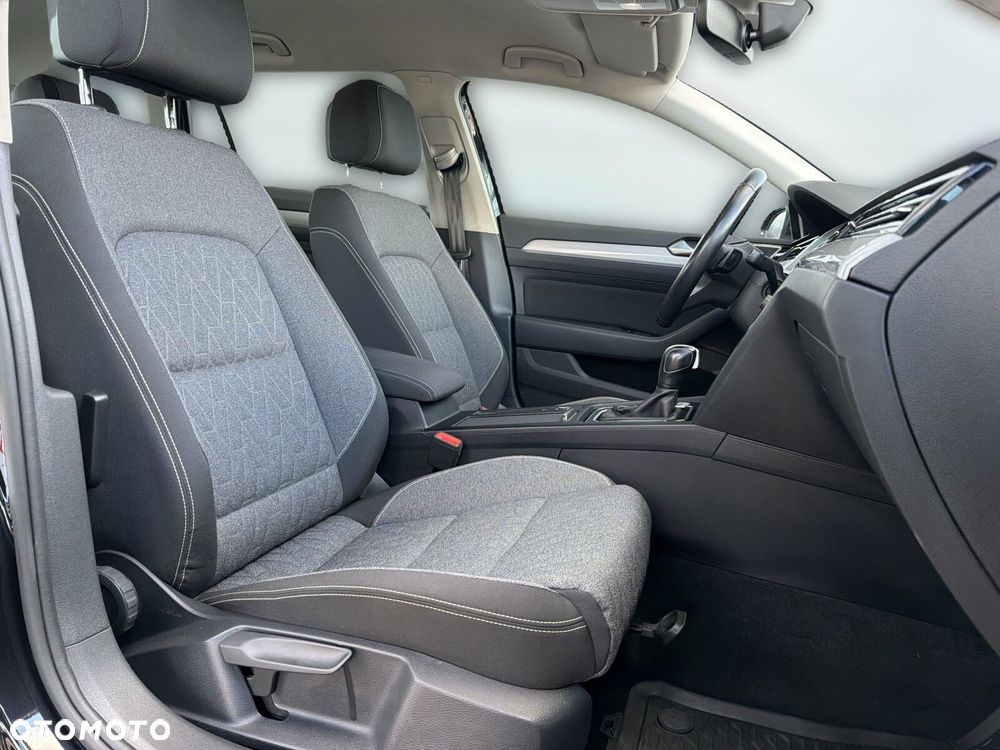 Volkswagen Passat Variant - 19