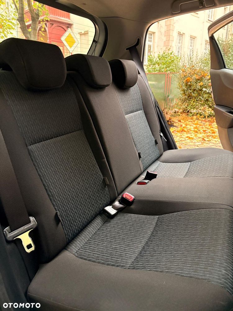 Toyota Yaris 1.0 Life - 23