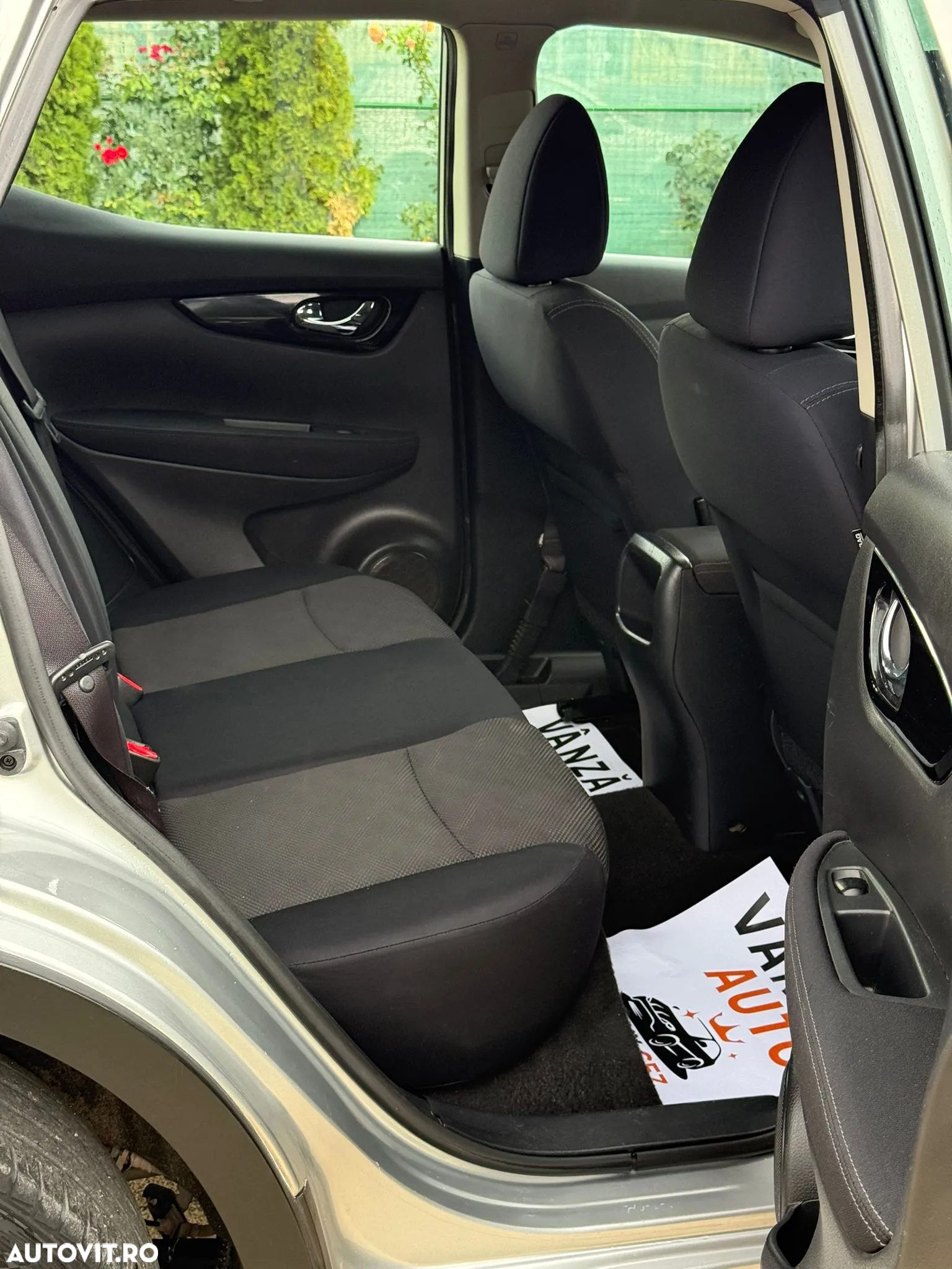 Nissan Qashqai 1.5 DCI Start/Stop N-Connecta - 9