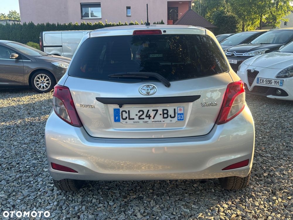 Toyota Yaris 1.4 D-4D Comfort - 11