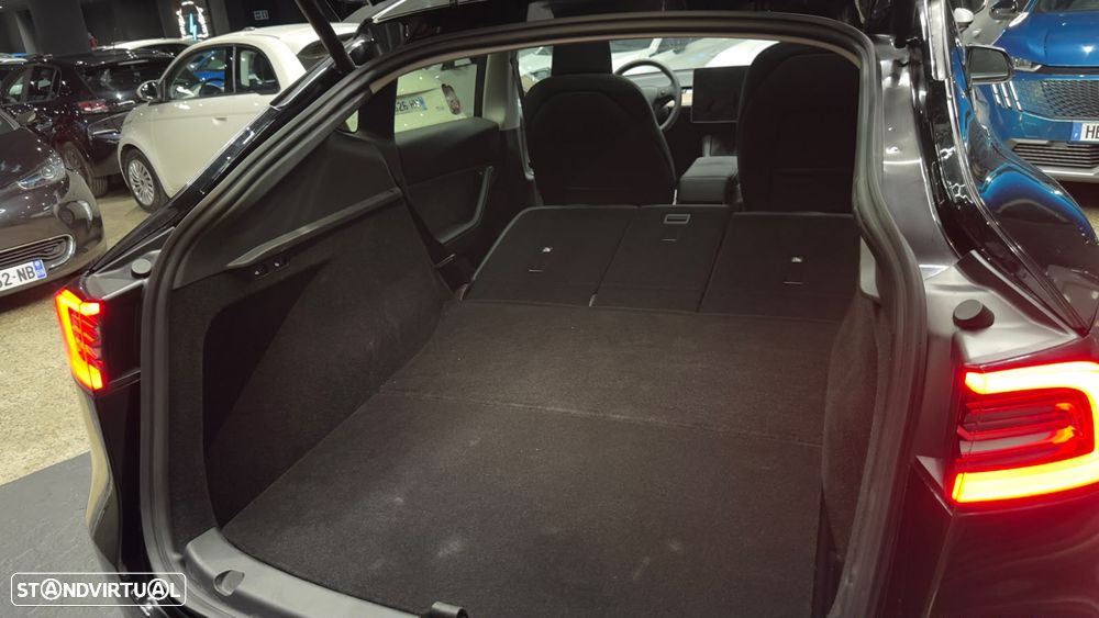Tesla Model Y RWD - 26
