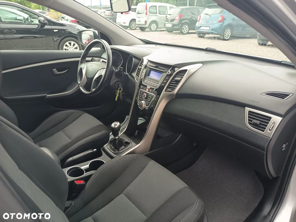 Hyundai i30 1.4 Comfort - 28
