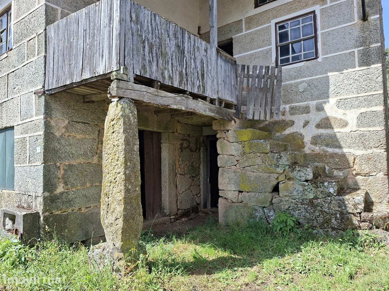 Casa tradicional em pedra para recuperar em Matança, Fornos de Algodre - Grande imagem: 3/20