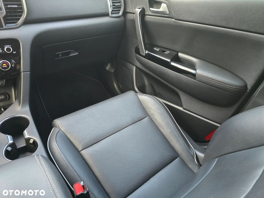 Kia Sportage 2.0 CRDI AWD VISION - 19