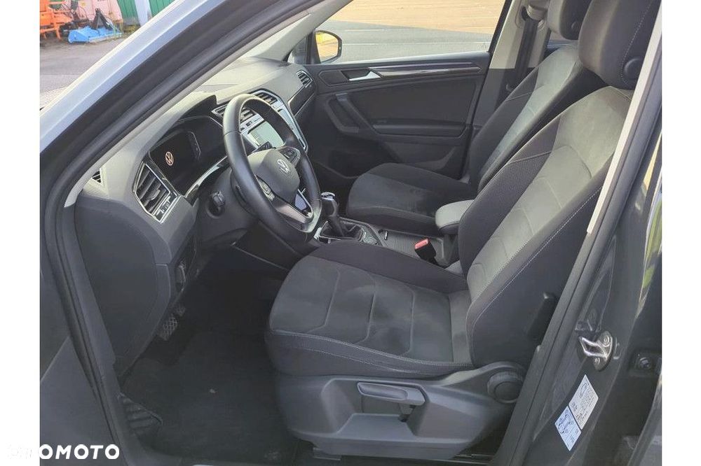 Volkswagen Tiguan 2.0 TSI 4Mot Elegance DSG - 5