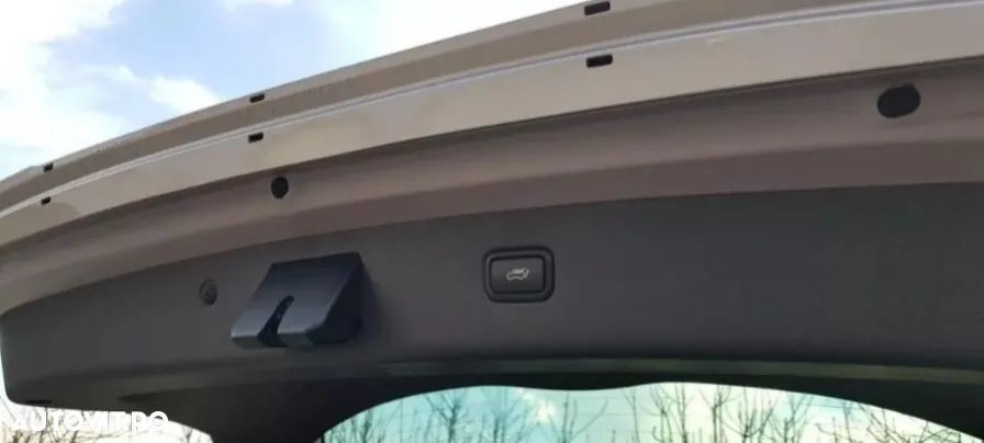 Hyundai Tucson 2.0 CRDI 4WD 6AT Luxury Pack+ - 11