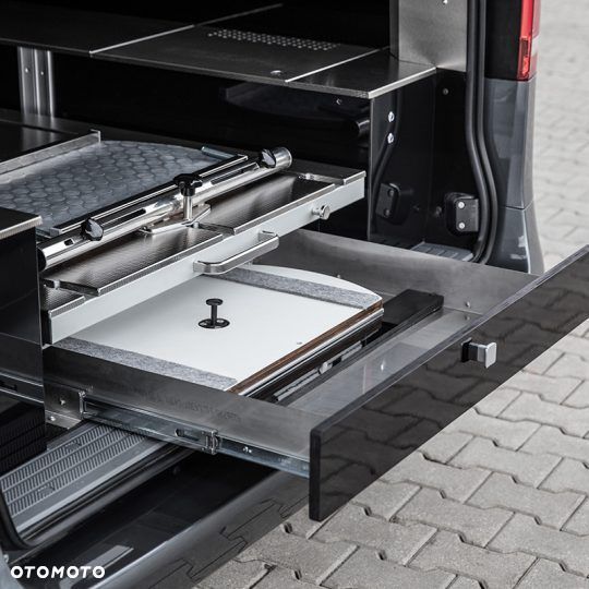 Zabudowa funeralna karawan pogrzebowy Vito - 3