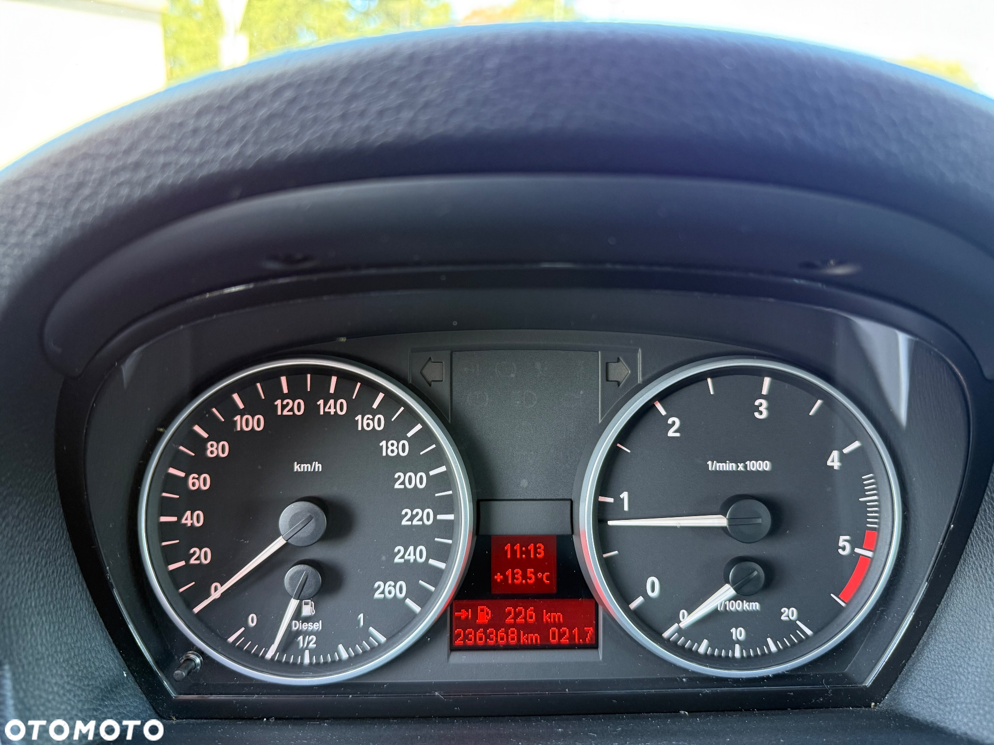 BMW Seria 3 318d - 14