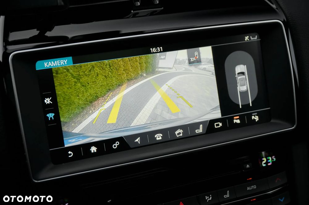 Jaguar F-Pace 20d AWD Prestige - 39