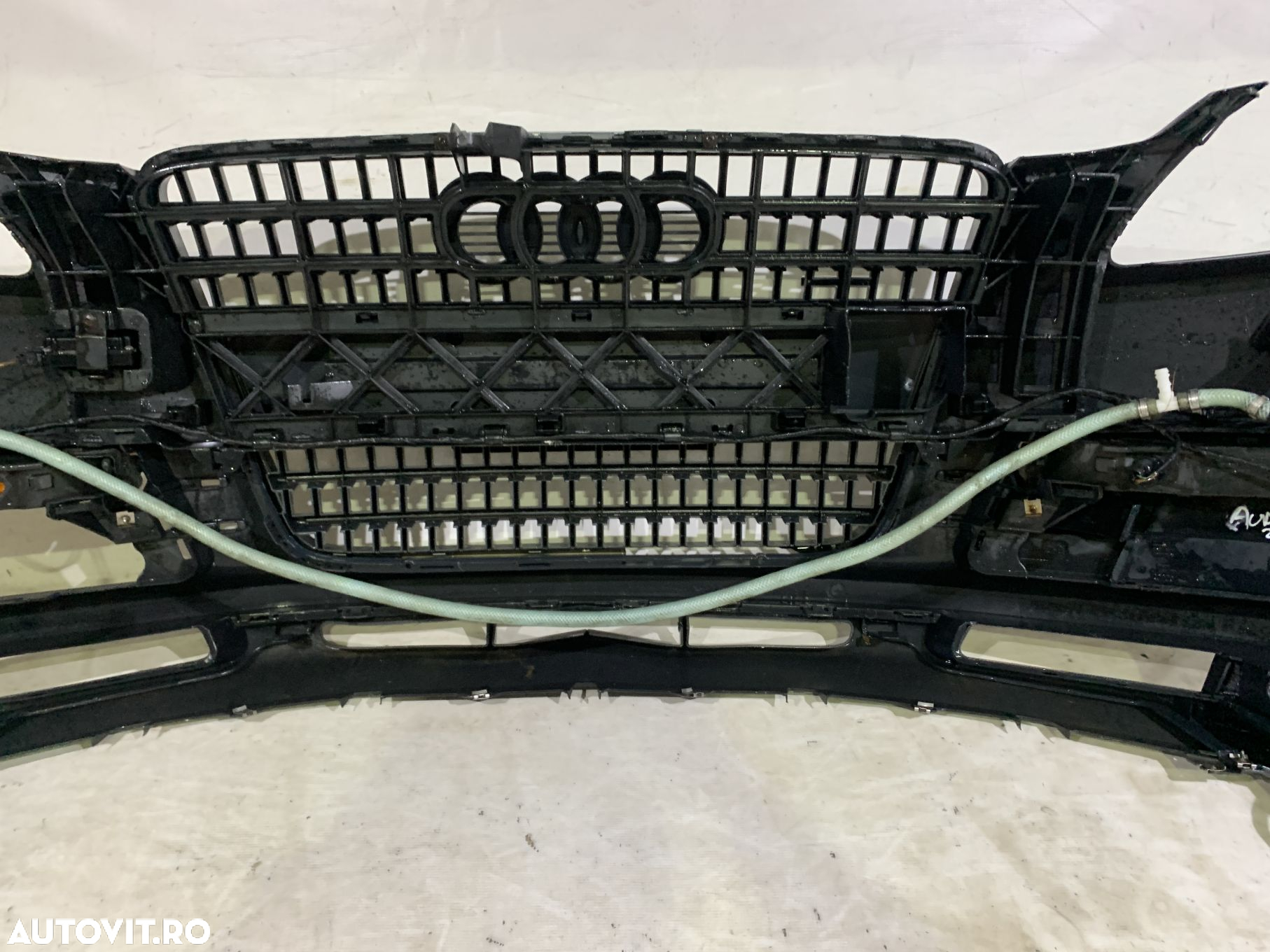 Bara fata Audi Q7, 2006, 2007, 2008, 2009, 2010, cod origine OE 4L0807437, cu gauri pentru spalatori faruri. Bara este noua, spoilerul atins si grila radiator defecta. - 20
