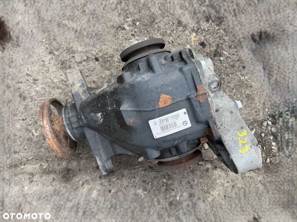 Dyfer dyferencjał most tył BMW E87 E90 E91 E92 E93  7591020  3.23 OE - 1