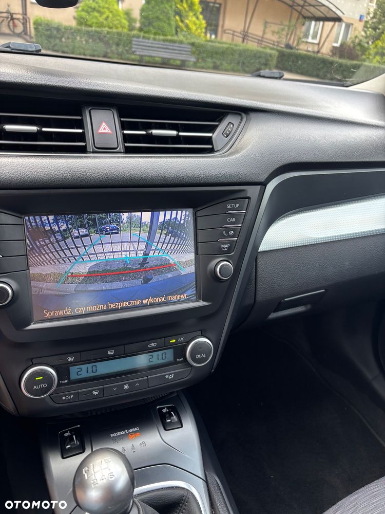 Toyota Avensis Touring Sports 1.8 Business Edition - 21
