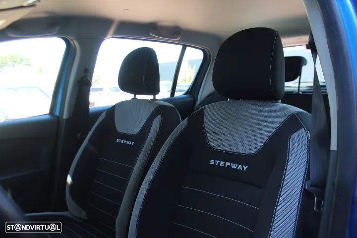 Dacia Sandero 0.9 TCe Stepway - 24