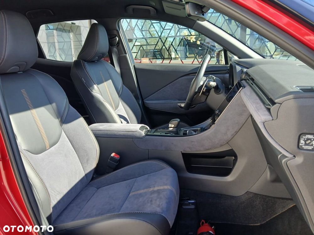 Lexus LBX 1.5 Hybrid Cool - 27