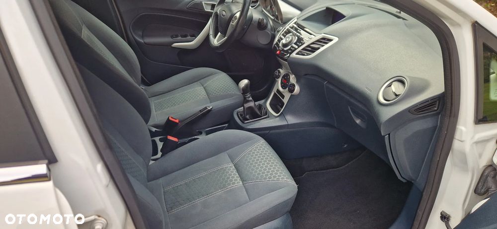 Ford Fiesta 1.6 Platinium X - 26