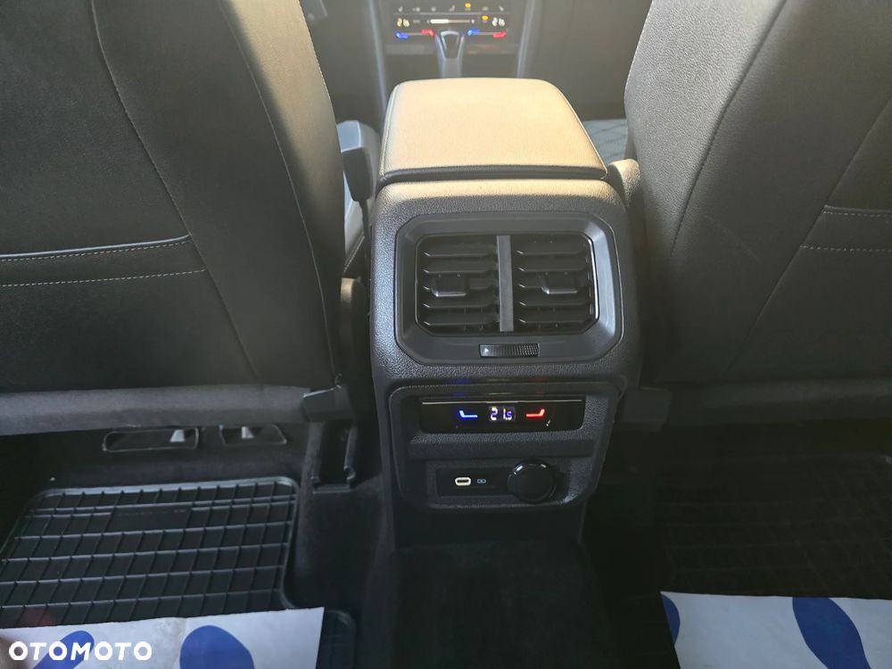 Volkswagen Tiguan Allspace 2.0 TDI SCR 4Motion DSG R-Line - 14