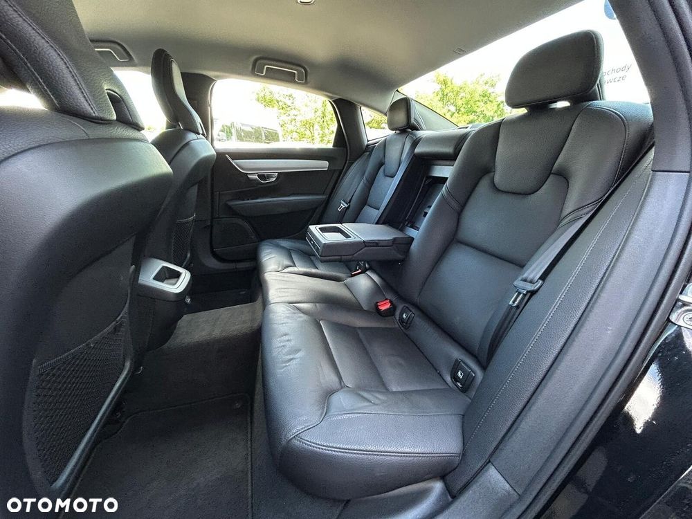 Volvo S90 D4 Momentum - 19