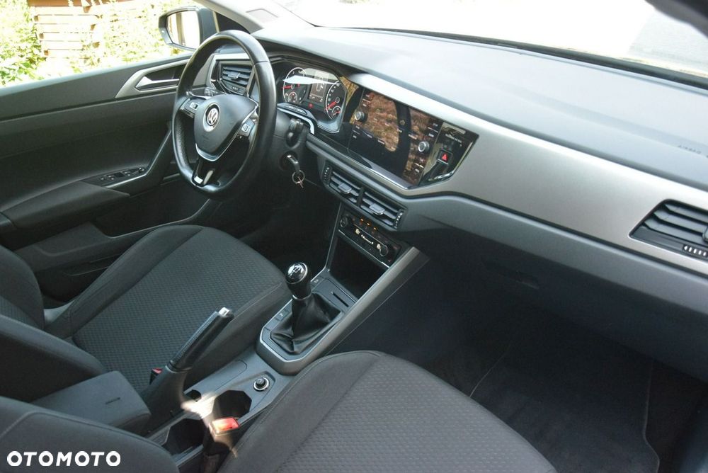 Volkswagen Polo 1.0 Comfortline - 39
