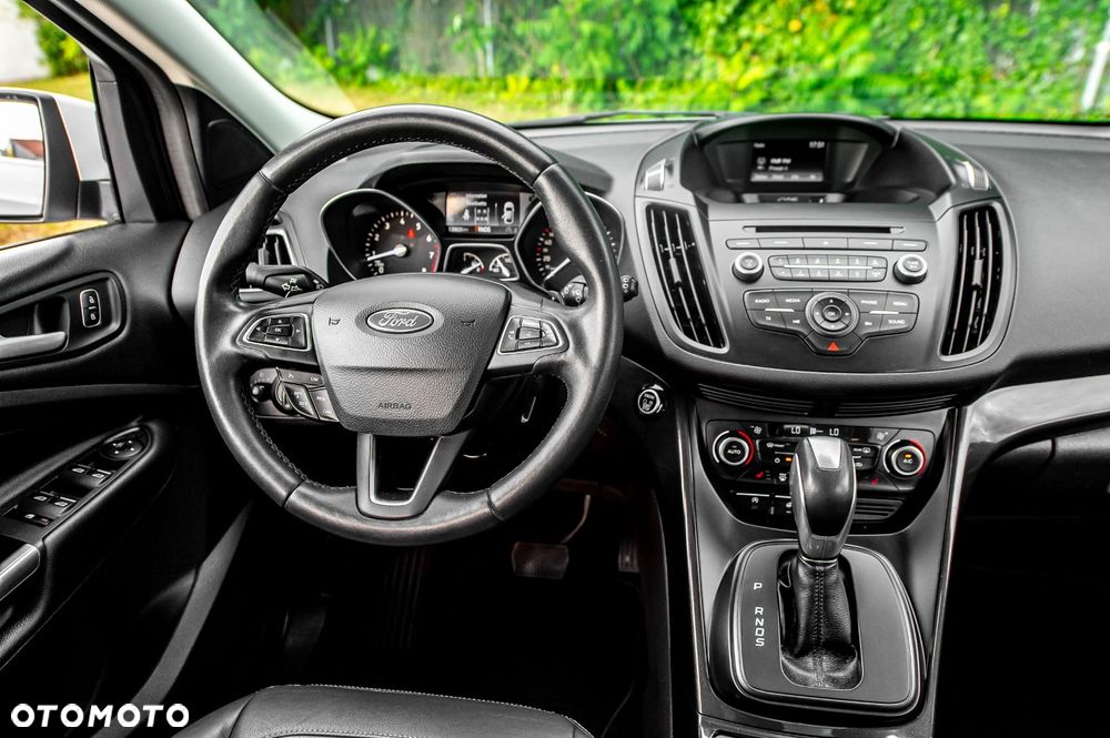 Ford Kuga 1.5 EcoBoost 4x4 Titanium - 25