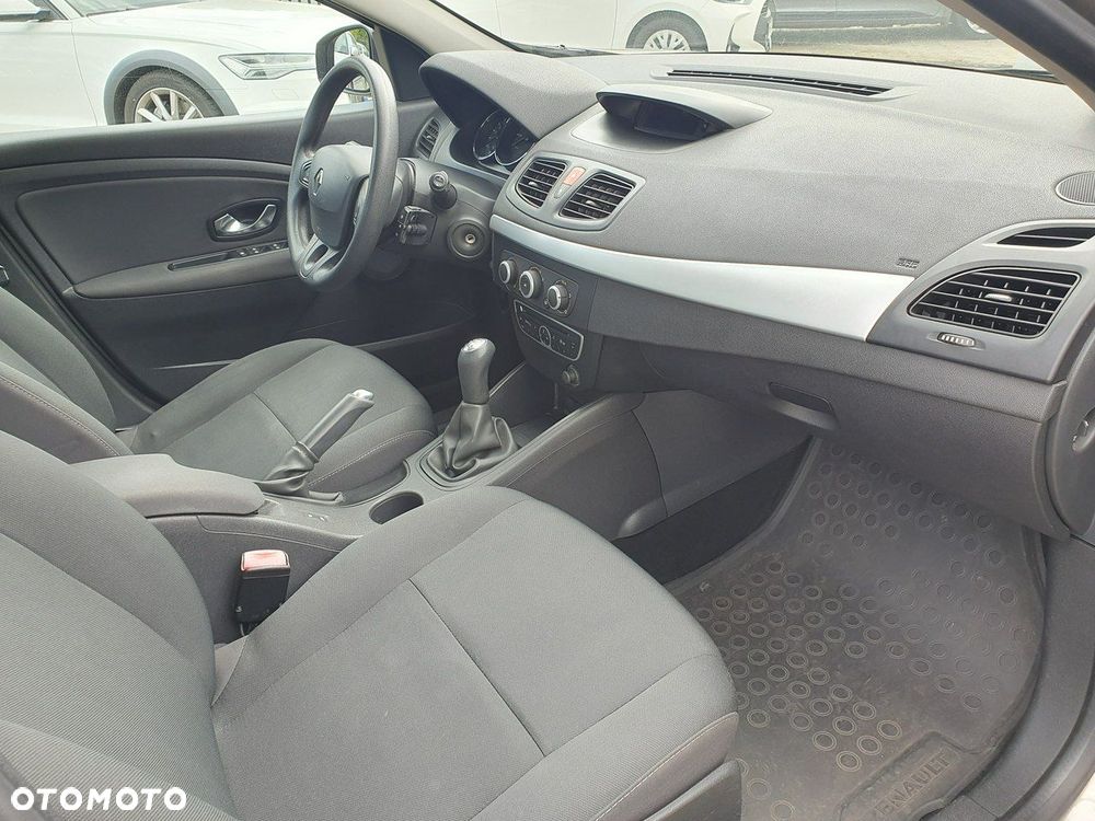 Renault Fluence - 16