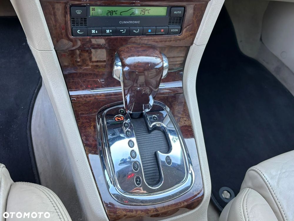 Skoda Superb 2.8 V6 Tiptronic Elegance - 12