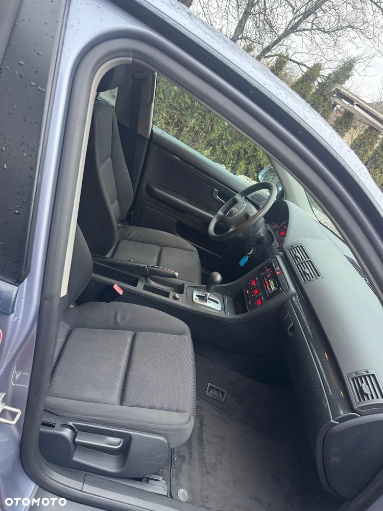 Audi A4 Limousine - 22