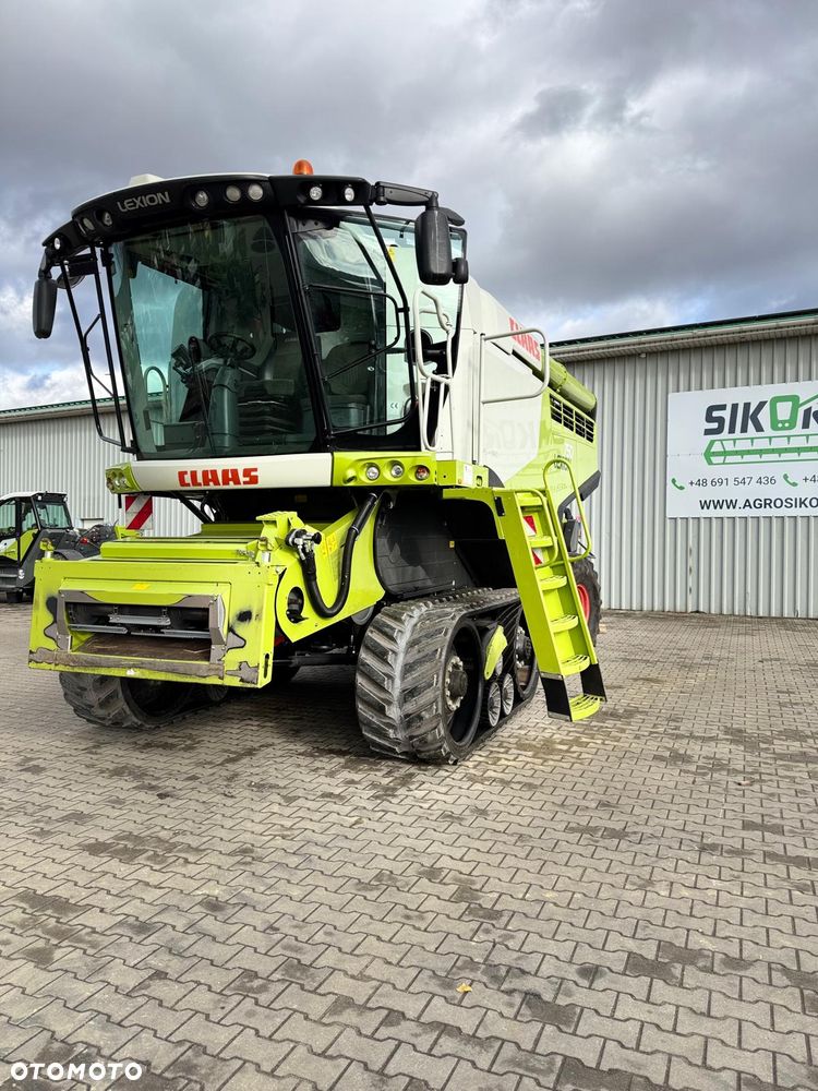 Claas Lexion 750TT z hederem - 4