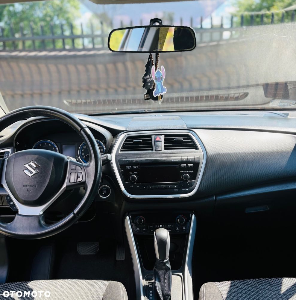 Suzuki SX4 S-Cross - 10